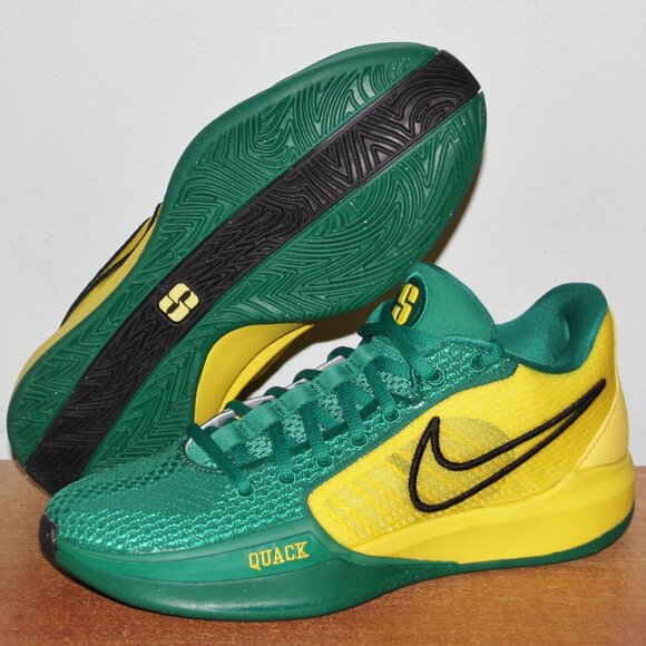 Nike Sabrina 1 Oregon Ducks Basketball Shoes Womens 7.5 Green Yellow - Picture 1 of 7